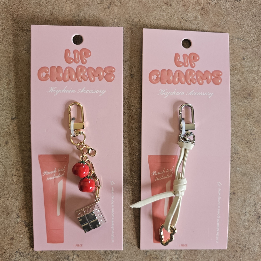 Lip Charms Keychain Accessory - Pink Packaging, Red & Cream Charms